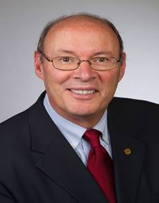 Mark DeFrancesco, MD, MBA, FACOG, FACS (EUA)
